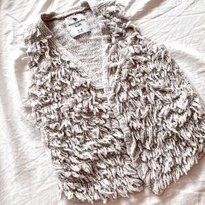 Abercrombie Kids - girls size 9/10 knitted vest